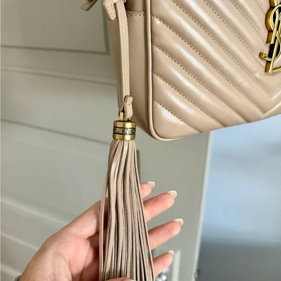 Yves Saint Laurent Tan Quilted Lou Camera Bag - Picture 4 of 7